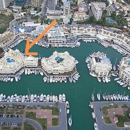 Lujoso Apartamento En De La Isla De Puerto Marina ベナルマデナ エクステリア 写真