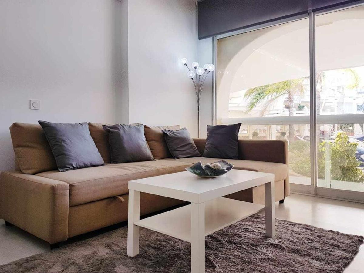 Lujoso Apartamento En De La Isla De Puerto Marina ベナルマデナ エクステリア 写真