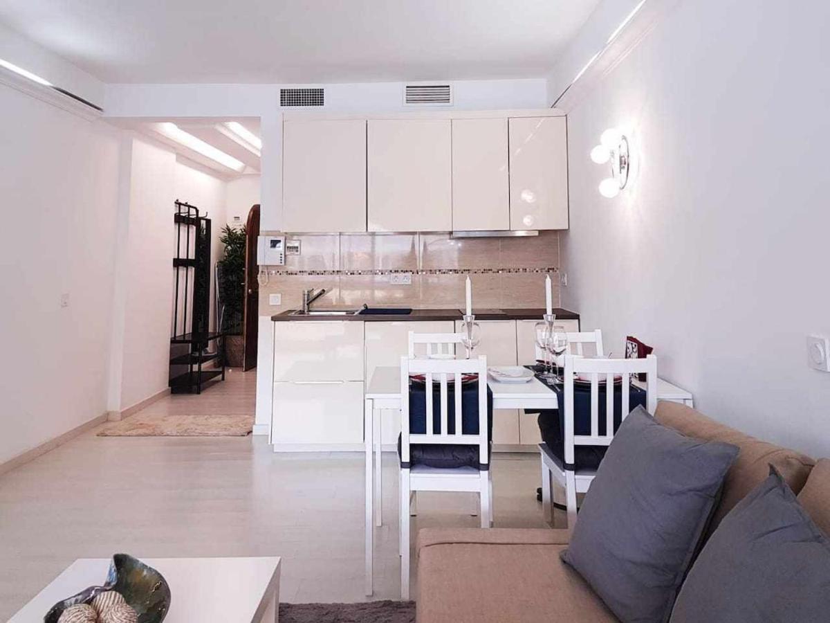 Lujoso Apartamento En De La Isla De Puerto Marina ベナルマデナ エクステリア 写真