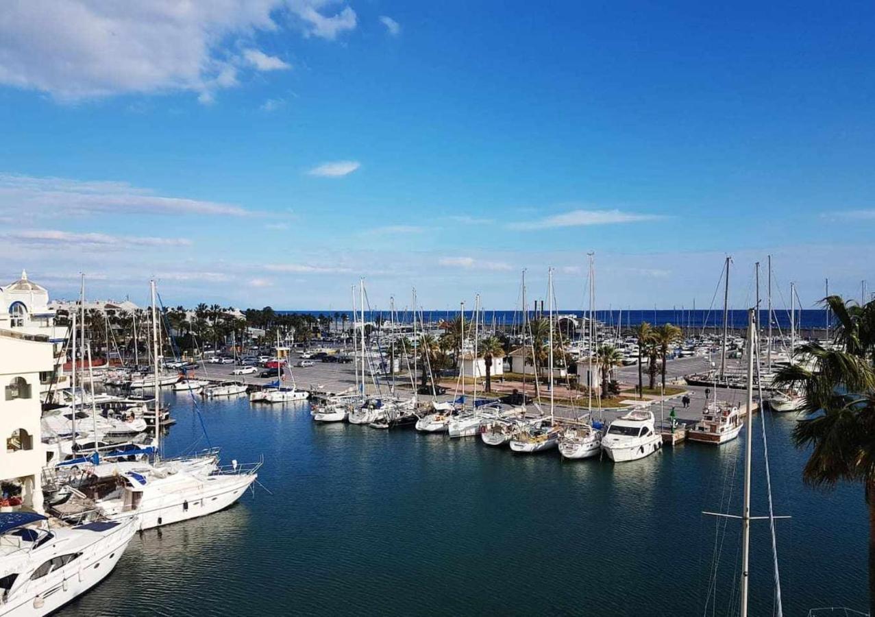 Lujoso Apartamento En De La Isla De Puerto Marina ベナルマデナ エクステリア 写真
