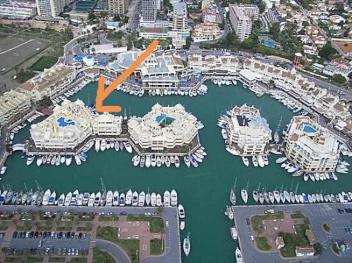 Lujoso Apartamento En De La Isla De Puerto Marina ベナルマデナ エクステリア 写真