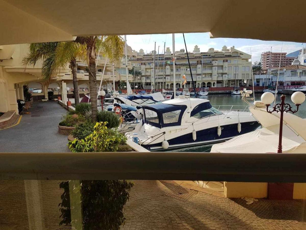 Lujoso Apartamento En De La Isla De Puerto Marina ベナルマデナ エクステリア 写真